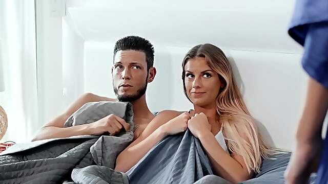 Dashing babe throat the dick in a row and fuck it like never before