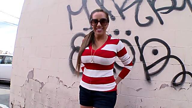 Top mom filmed in energiozed home rounds riding the young cock like crazy