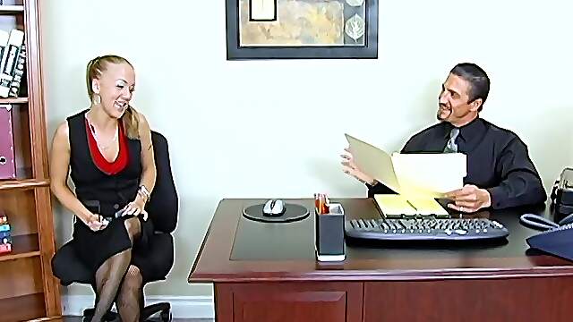 Loud office hard sex with the thick secretary