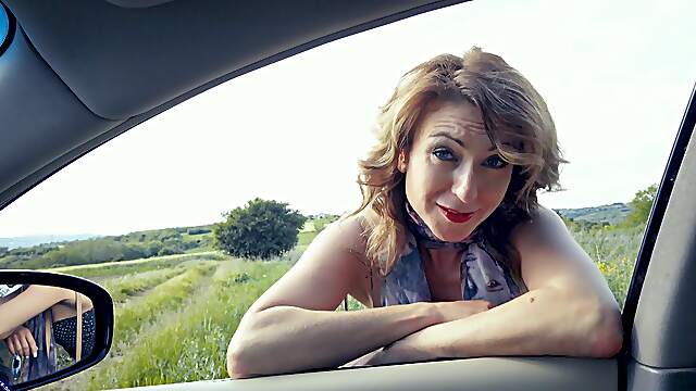 Young lad gets to fuck a mature hooker by the side of the road and come on her ass