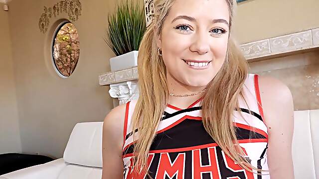 River Lynn, big ass cheerleader in uniform action