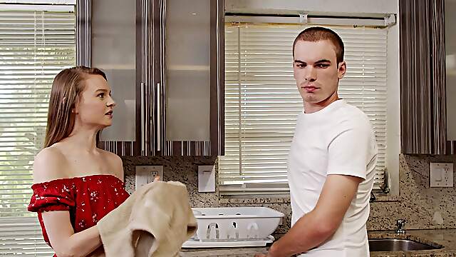 Big-dicked studs pound Jessae & Andi in a raunchy, all-out orgy