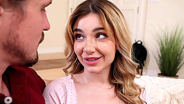Teen couple Demi & Robby explore sensual delights: longing fingers and tantalizing tongue action