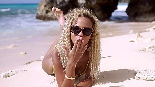 Romy's juicy lips wrap around Alberto's thick cock