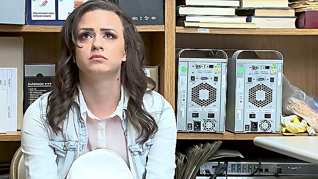 Blowjobs galore in the naughty office