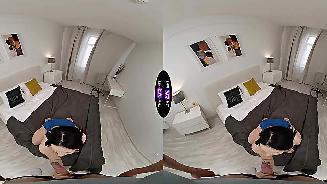 Black RiRi's sensual lips tease in VR