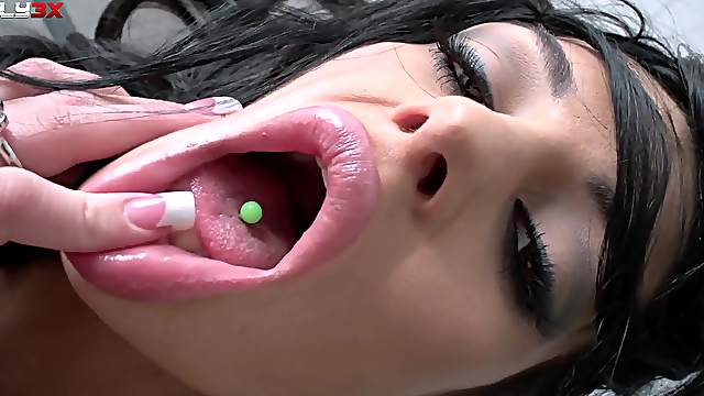 Aroused MILF spins endless BBC into her soaked holes