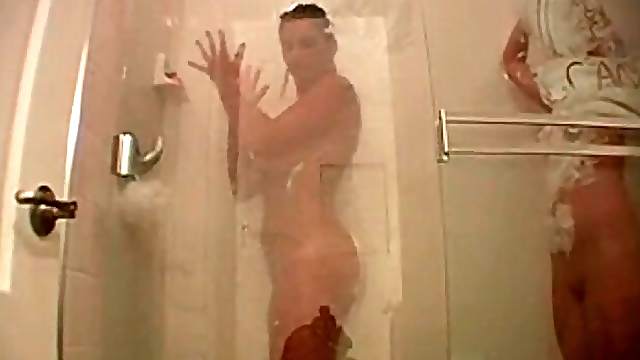 Hot naked ladies take a shower together