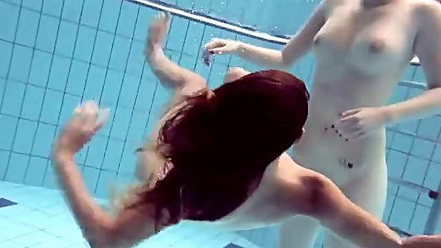 Teen tits look super perky underwater